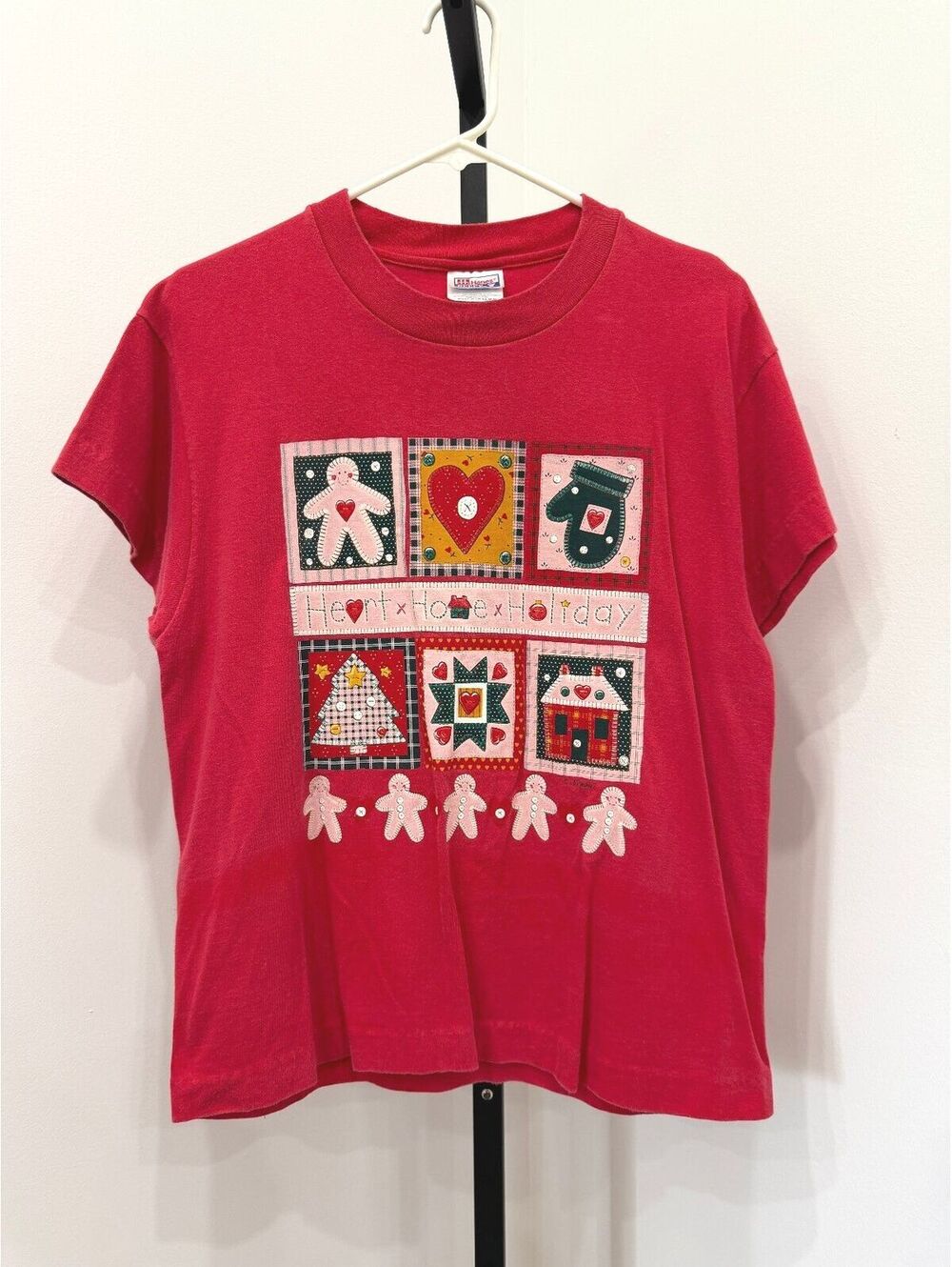 Christmas Hanes Beffy-T Red Holiday Themed Graphic T-Shirt Medium